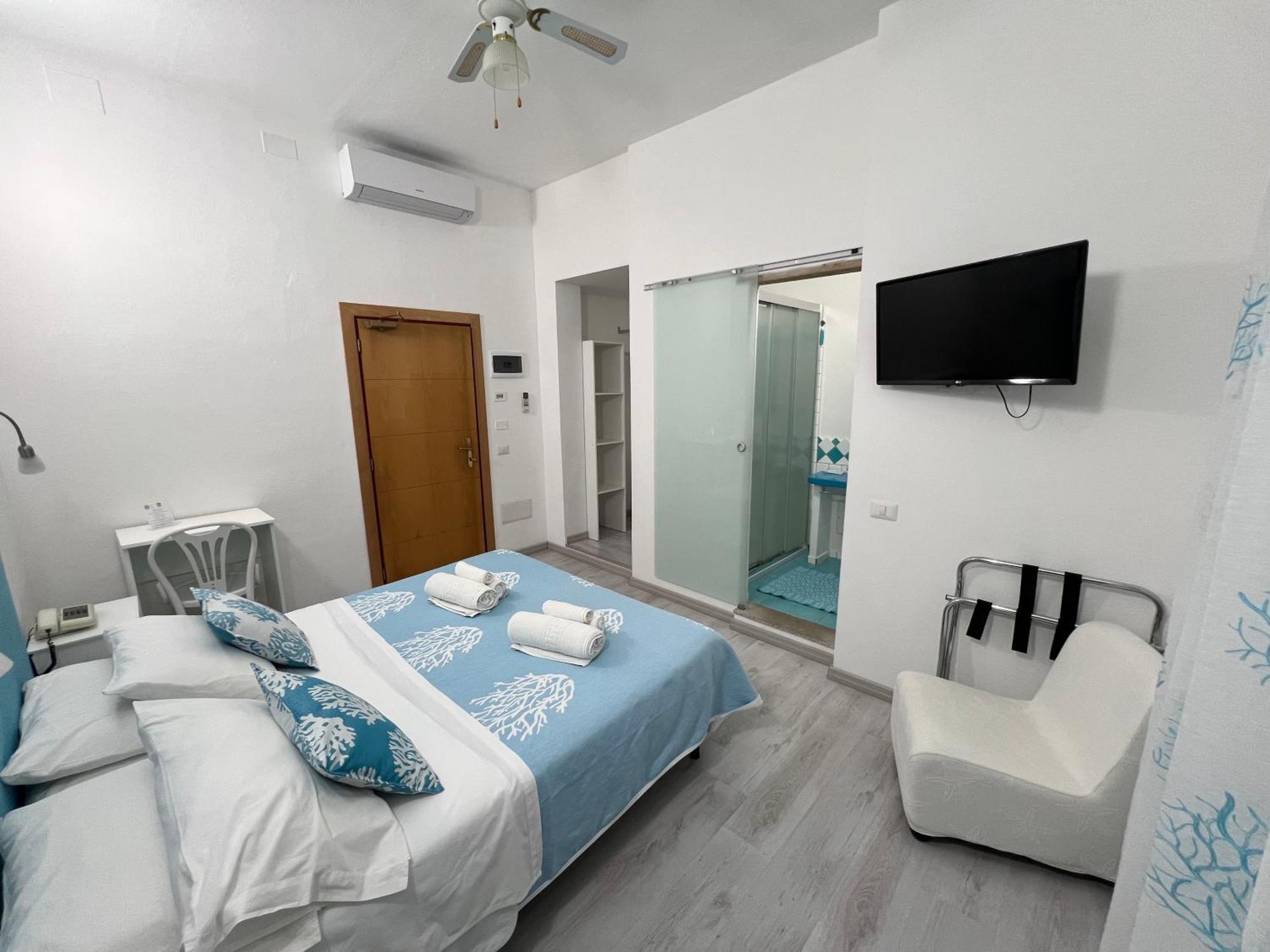 Hotel Da Cecco Santa Teresa Gallura Exterior photo